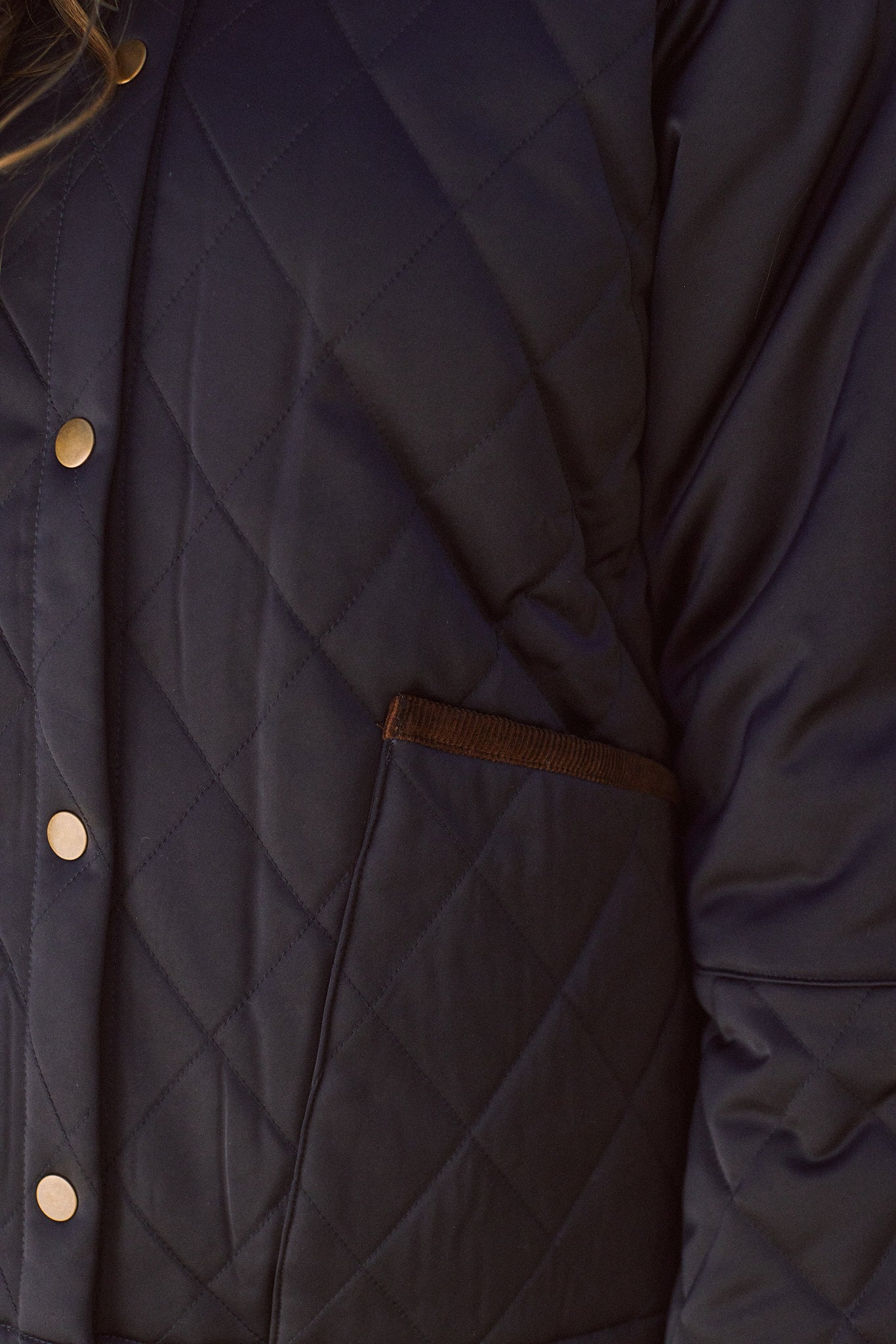 Bowie | Barn Jacket | Durable Satin Quilt | Navy Plaid